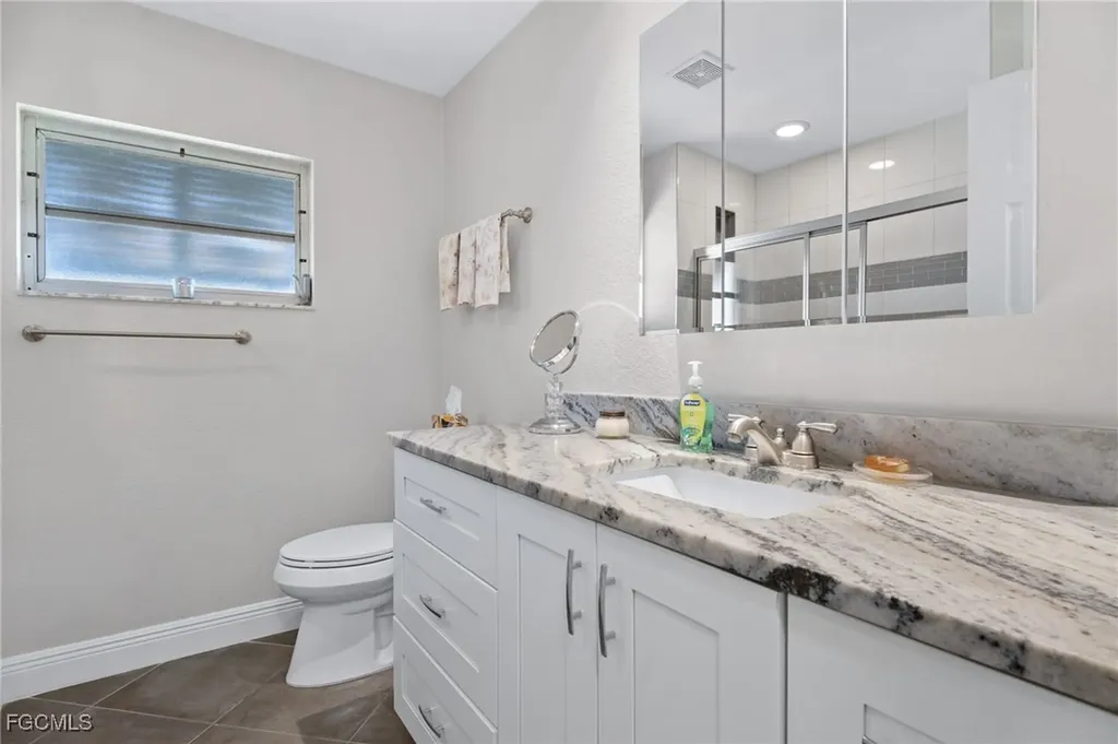 928 SW 52nd Street Cape Coral FL 33914