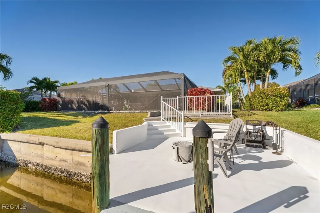 928 SW 52nd Street Cape Coral FL 33914