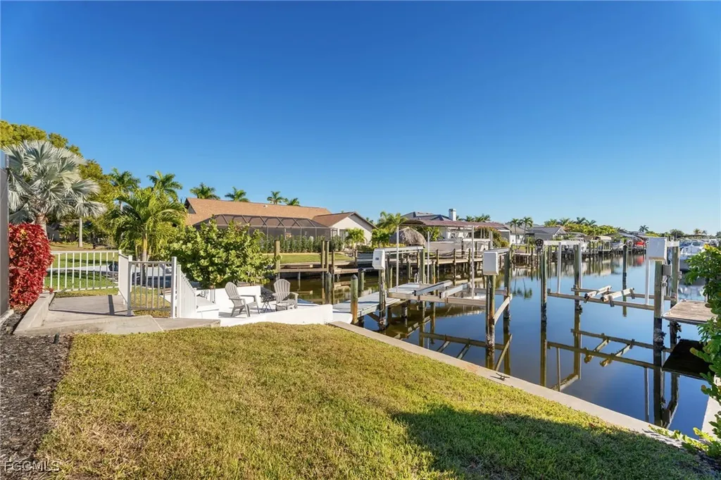 928 SW 52nd Street Cape Coral FL 33914