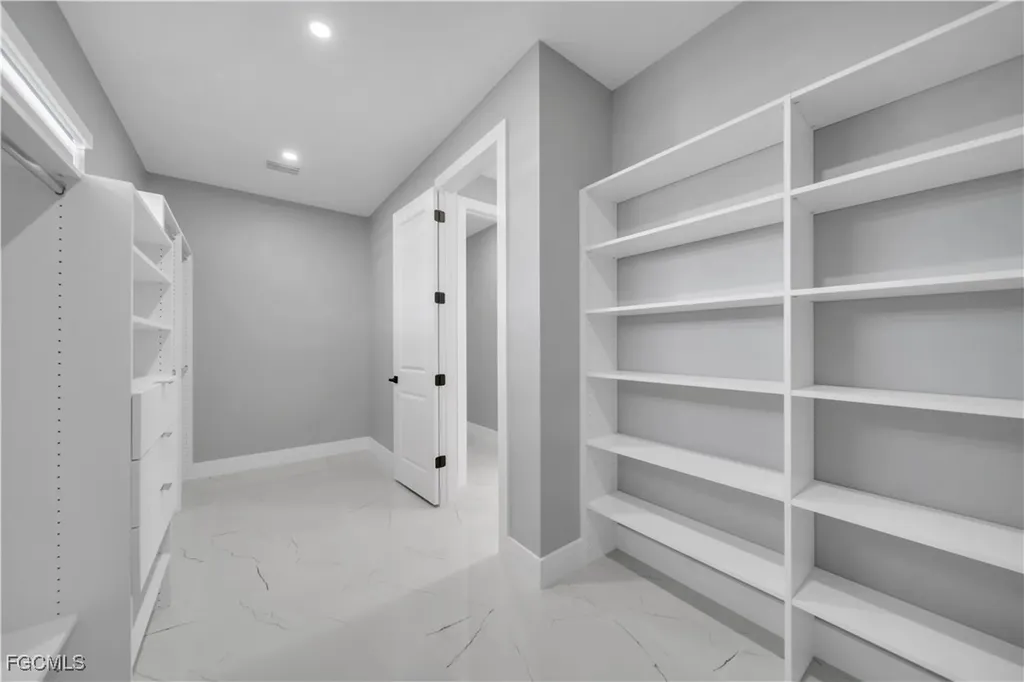 911 NW 37th Place Cape Coral FL 33993