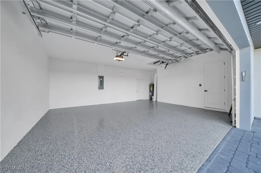 911 NW 37th Place Cape Coral FL 33993