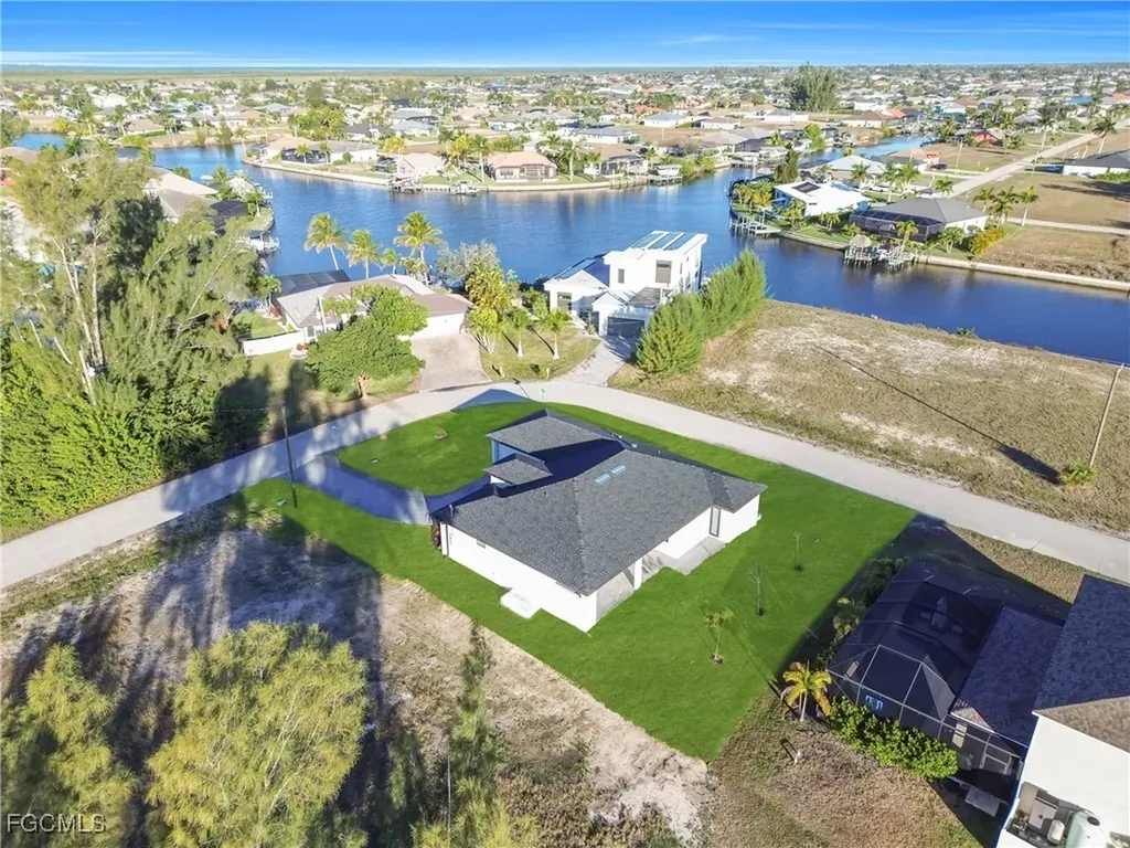 911 NW 37th Place Cape Coral FL 33993