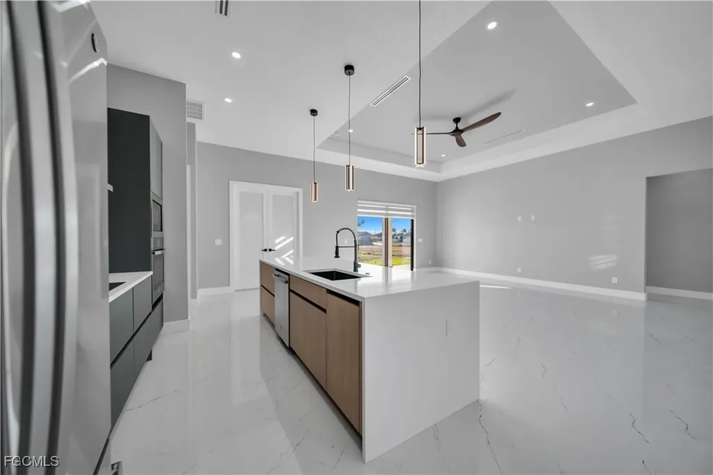 911 NW 37th Place Cape Coral FL 33993