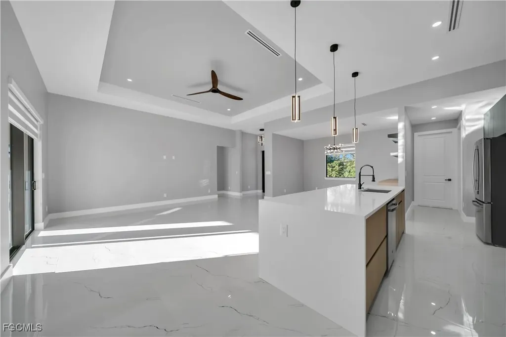 911 NW 37th Place Cape Coral FL 33993