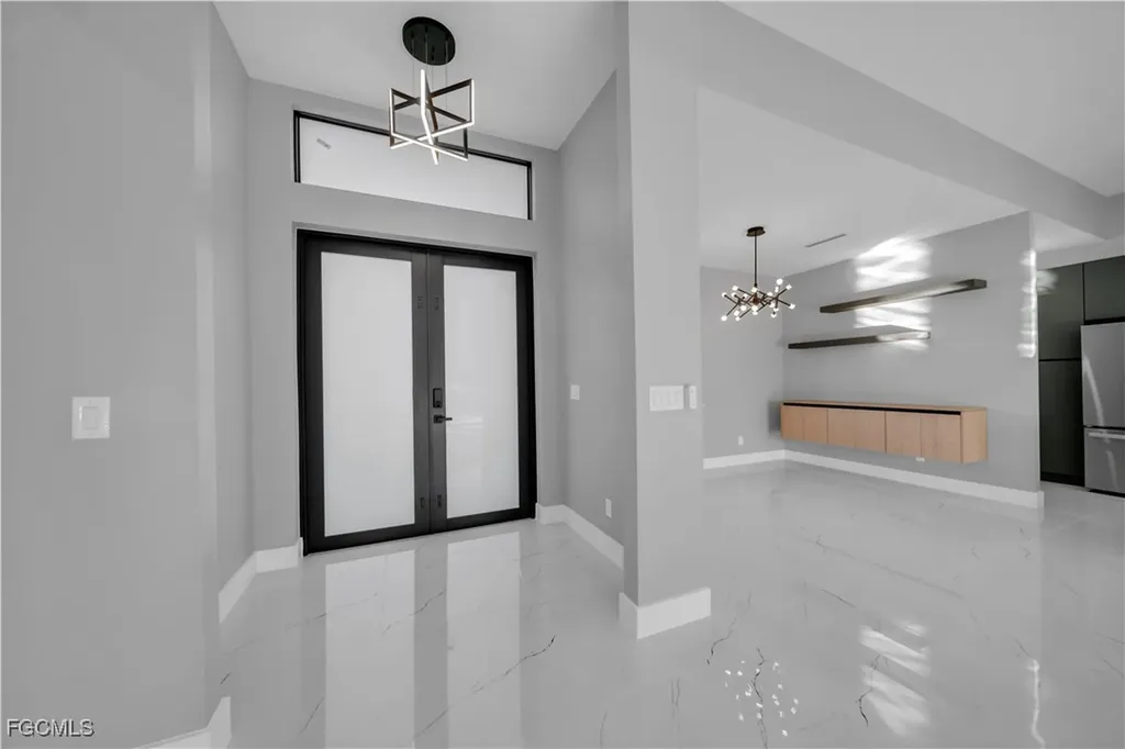911 NW 37th Place Cape Coral FL 33993