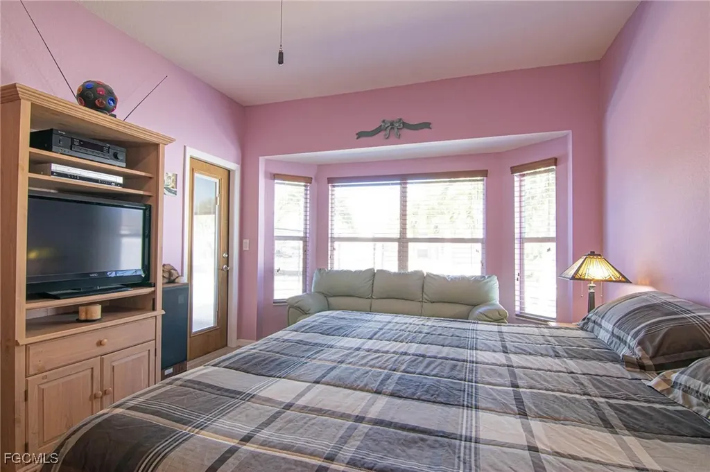 1845 NW 15th Street Cape Coral FL 33993