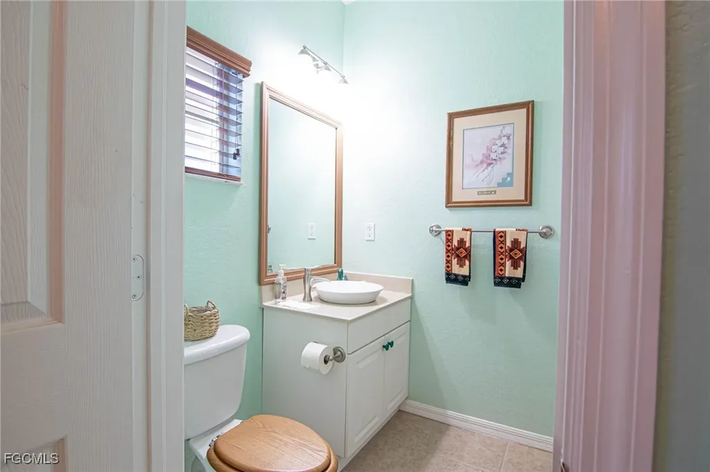 1845 NW 15th Street Cape Coral FL 33993