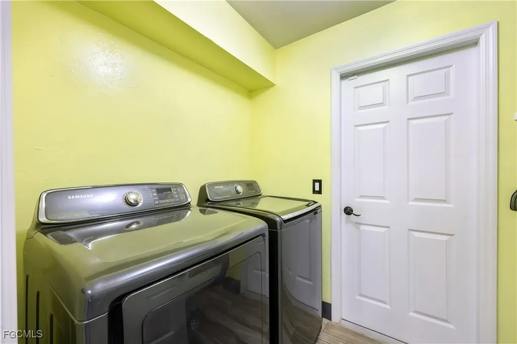 214 NW 25th Avenue Cape Coral FL 33993