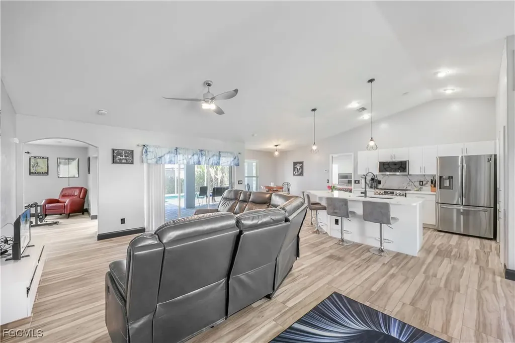 214 NW 25th Avenue Cape Coral FL 33993