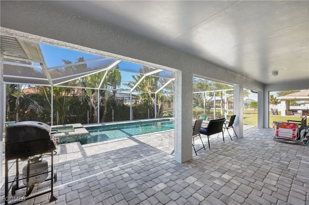 214 NW 25th Avenue Cape Coral FL 33993