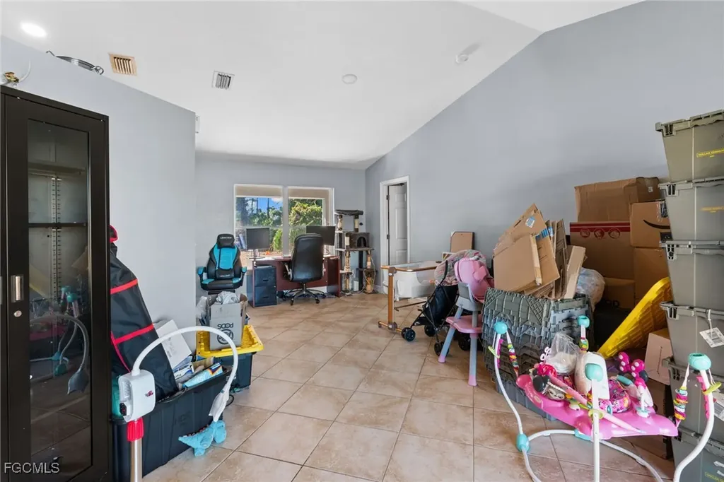 1532 NE 34th Lane Cape Coral FL 33909