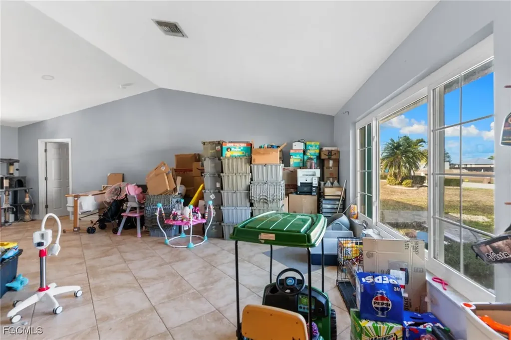 1532 NE 34th Lane Cape Coral FL 33909