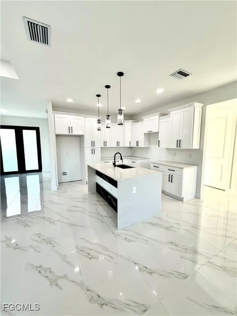 3155 Sunshine Boulevard Lehigh Acres FL 33971