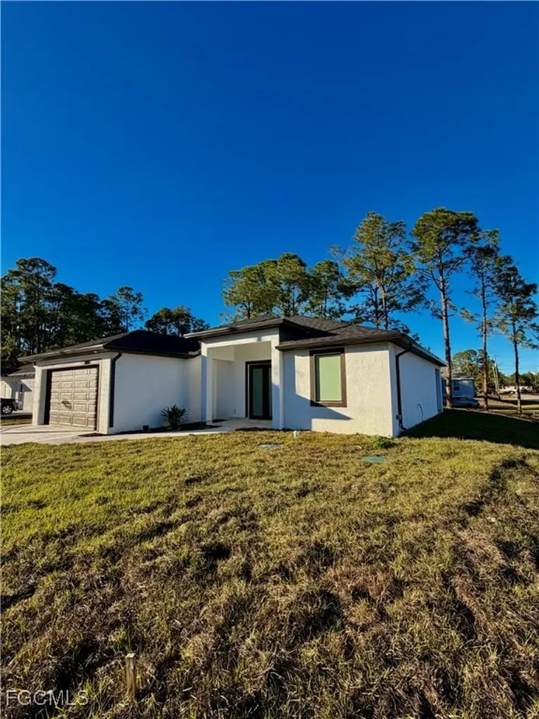 3155 Sunshine Boulevard Lehigh Acres FL 33971