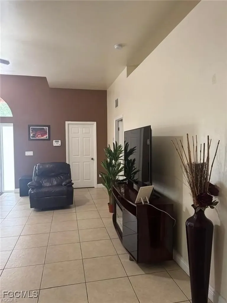 2806 5th Street W Lehigh Acres FL 33971