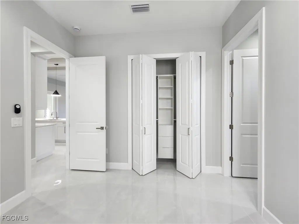 2709 NW 41st Place Cape Coral FL 33993