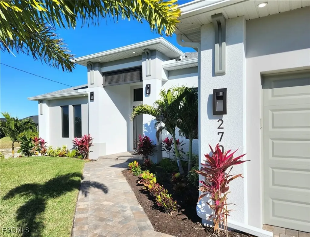 2709 NW 41st Place Cape Coral FL 33993