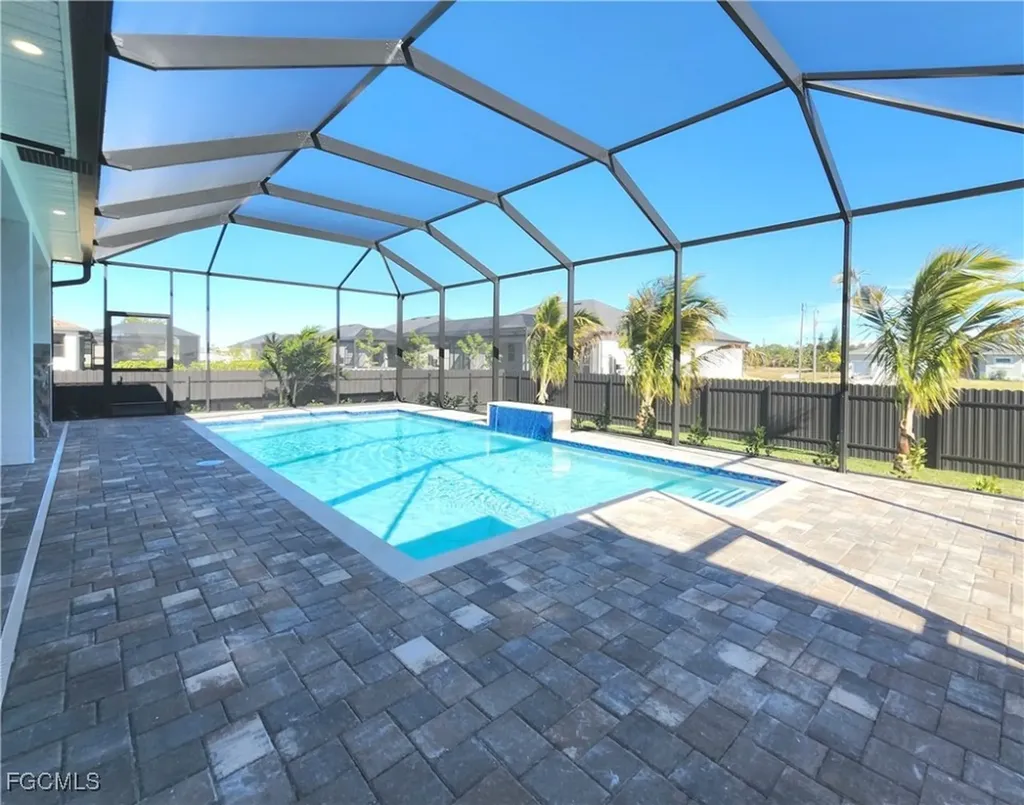 2709 NW 41st Place Cape Coral FL 33993