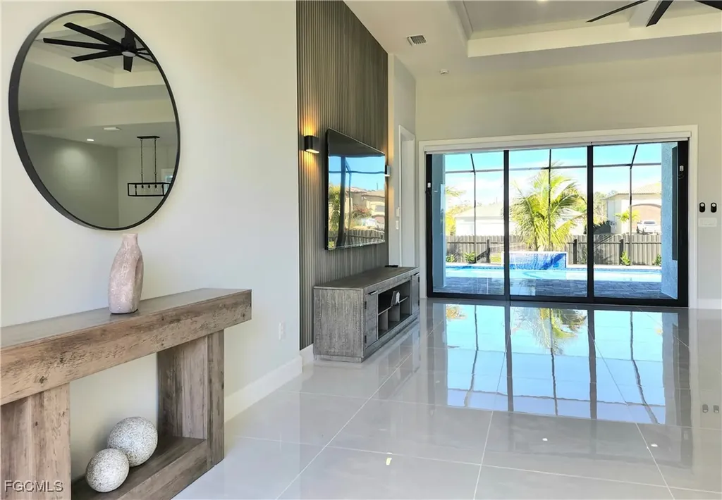 2709 NW 41st Place Cape Coral FL 33993