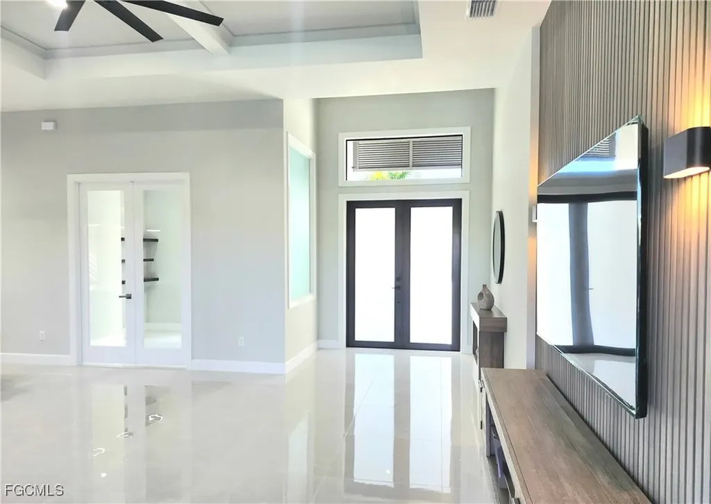 2709 NW 41st Place Cape Coral FL 33993