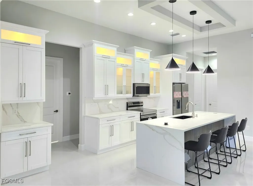 2709 NW 41st Place Cape Coral FL 33993