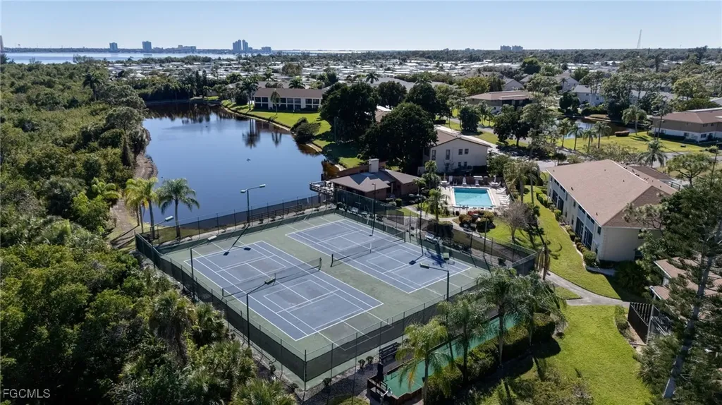 15476 Crystal Lake Drive North Fort Myers FL 33917