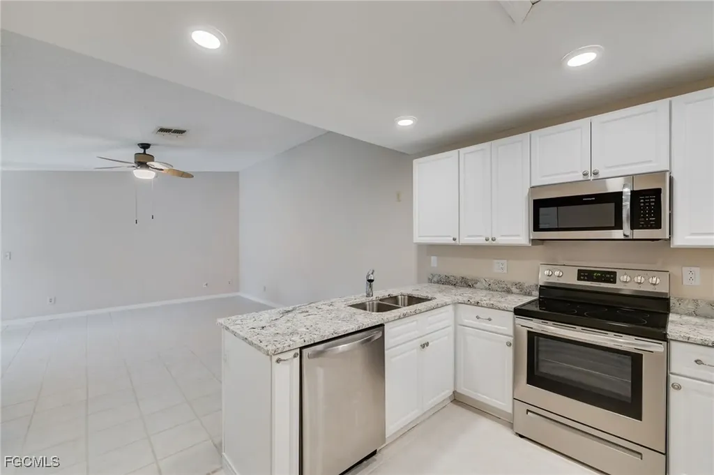 15476 Crystal Lake Drive North Fort Myers FL 33917