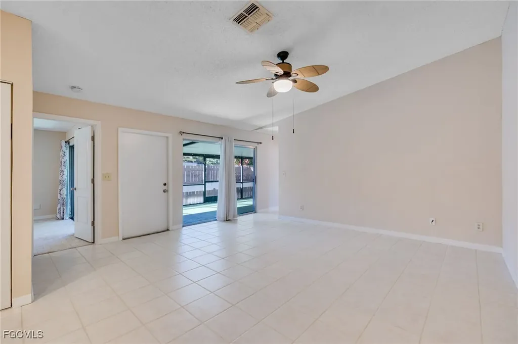 15476 Crystal Lake Drive North Fort Myers FL 33917
