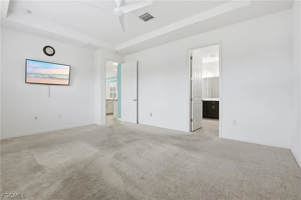 3177 Royal Gardens Avenue Fort Myers FL 33916