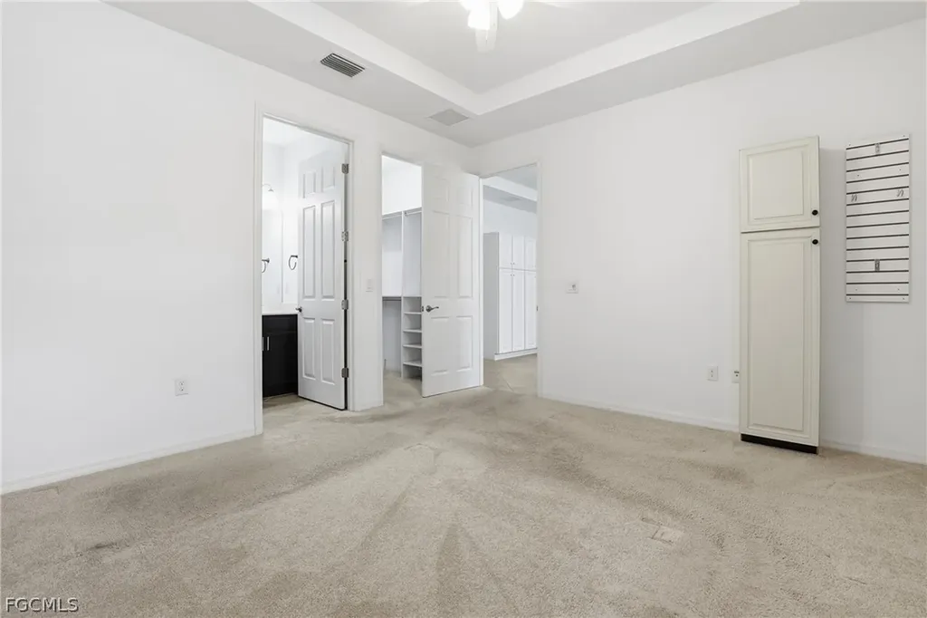 3177 Royal Gardens Avenue Fort Myers FL 33916