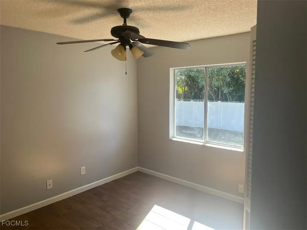 2504 E 10th Street Lehigh Acres FL 33936