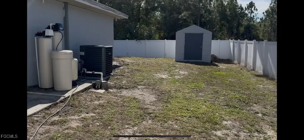 2504 E 10th Street Lehigh Acres FL 33936