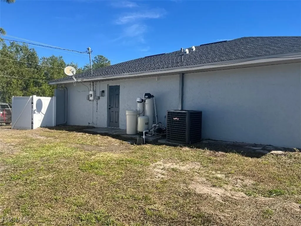 2504 E 10th Street Lehigh Acres FL 33936