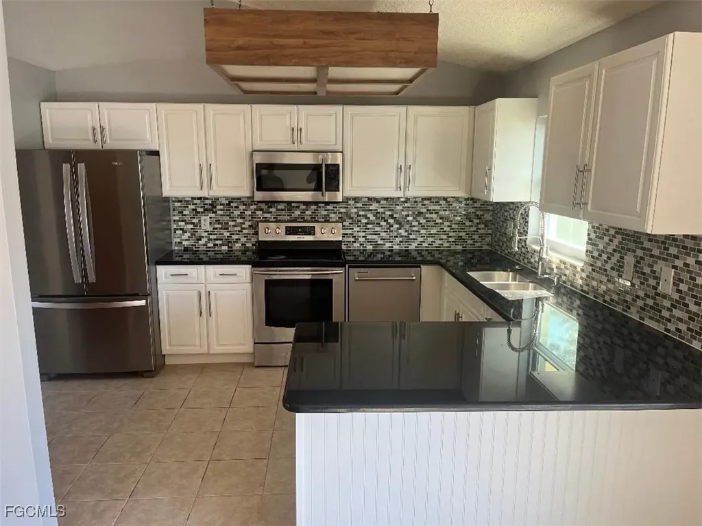 2504 E 10th Street Lehigh Acres FL 33936