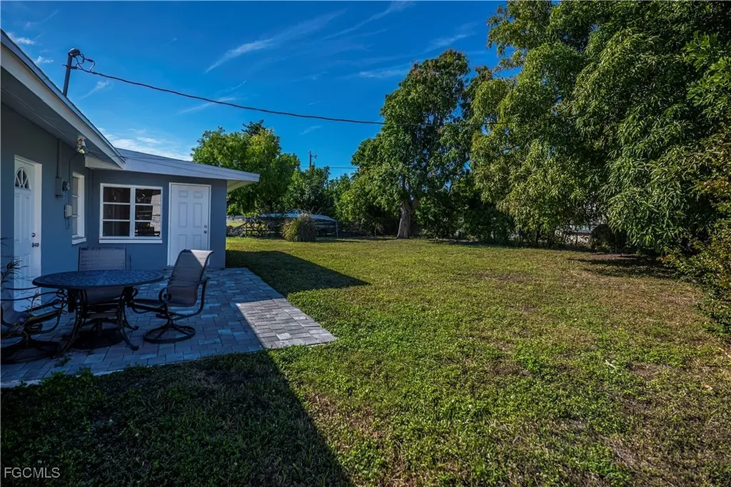 4968 Vincennes Street Cape Coral FL 33904