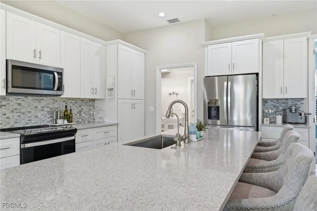 2115 SW 17th Place Cape Coral FL 33991