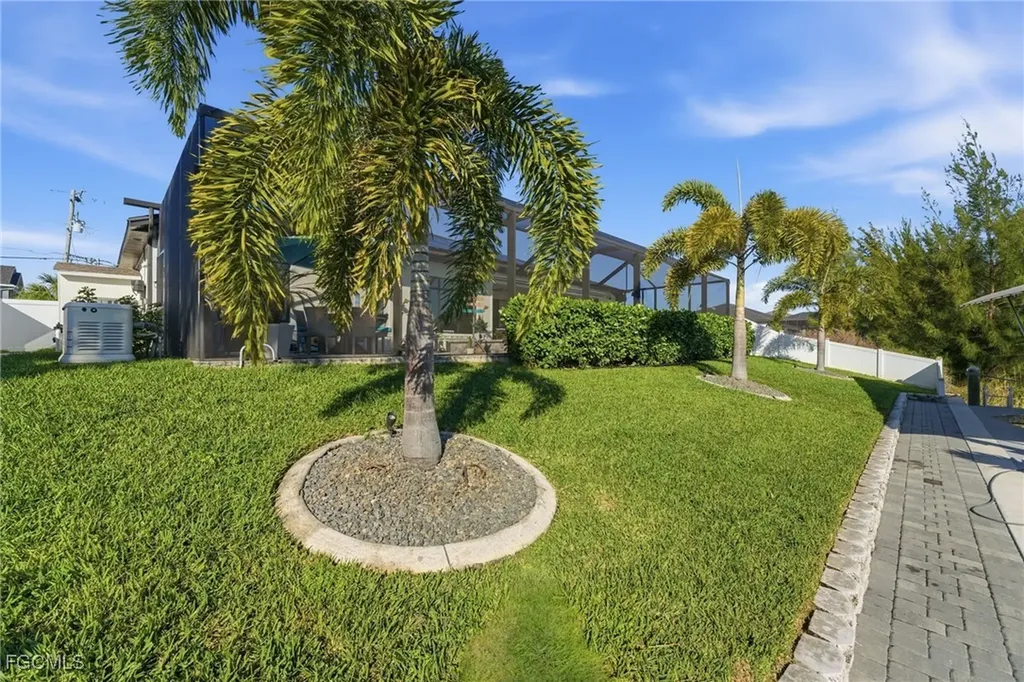 2115 SW 17th Place Cape Coral FL 33991