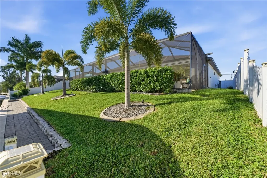 2115 SW 17th Place Cape Coral FL 33991