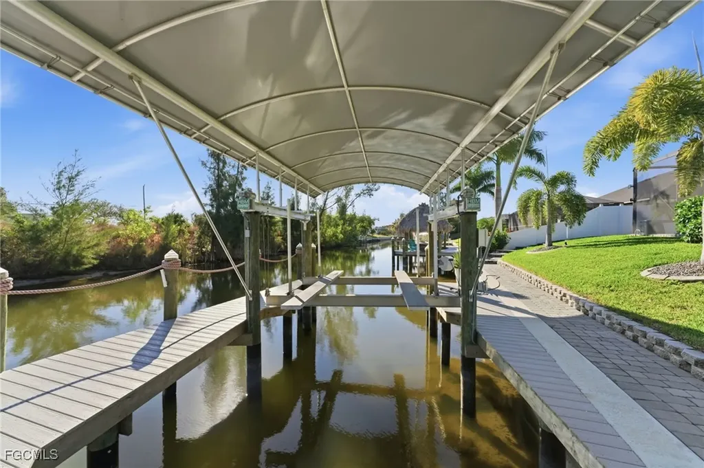 2115 SW 17th Place Cape Coral FL 33991