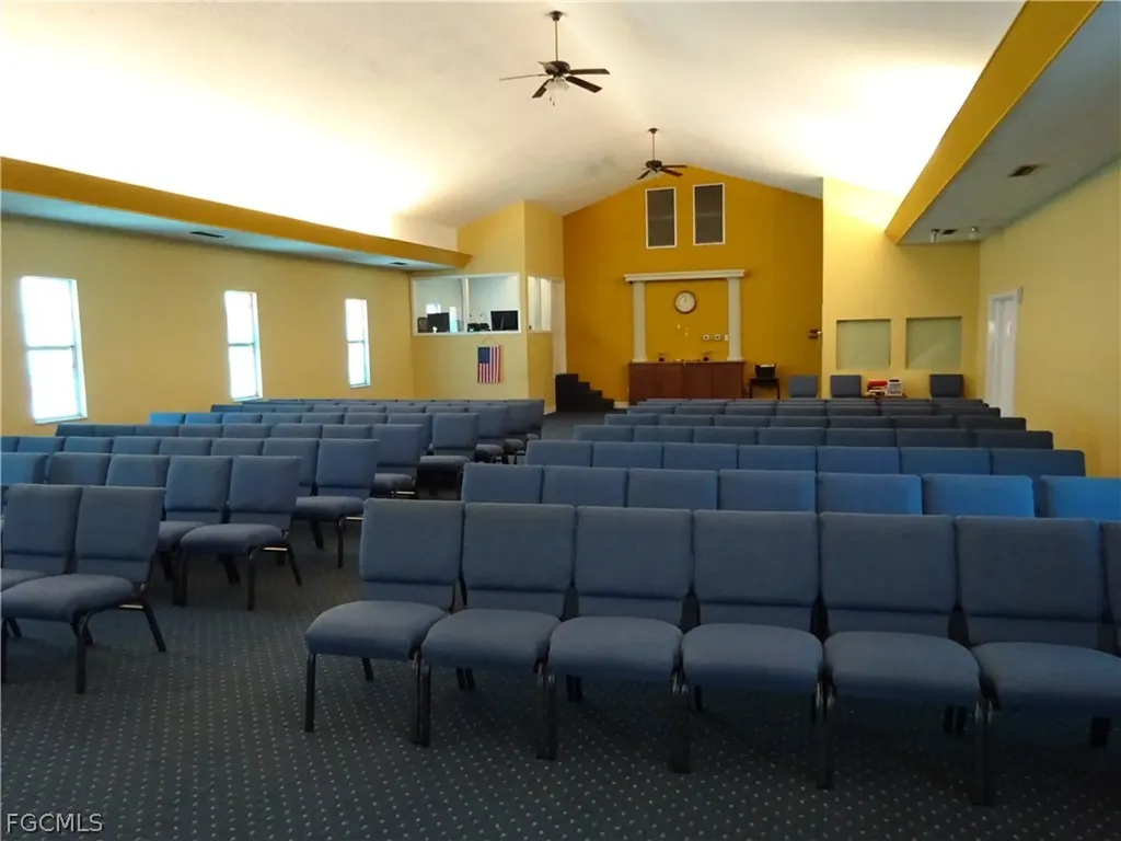 2220 Hunter Street Fort Myers FL 33901
