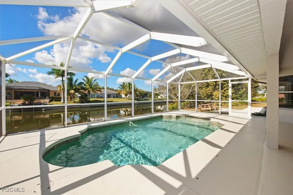 104 NE 13th Avenue Cape Coral FL 33909