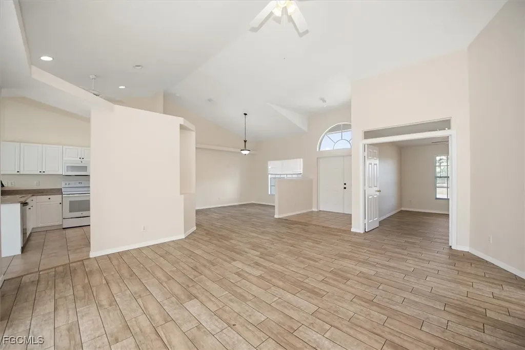 104 NE 13th Avenue Cape Coral FL 33909