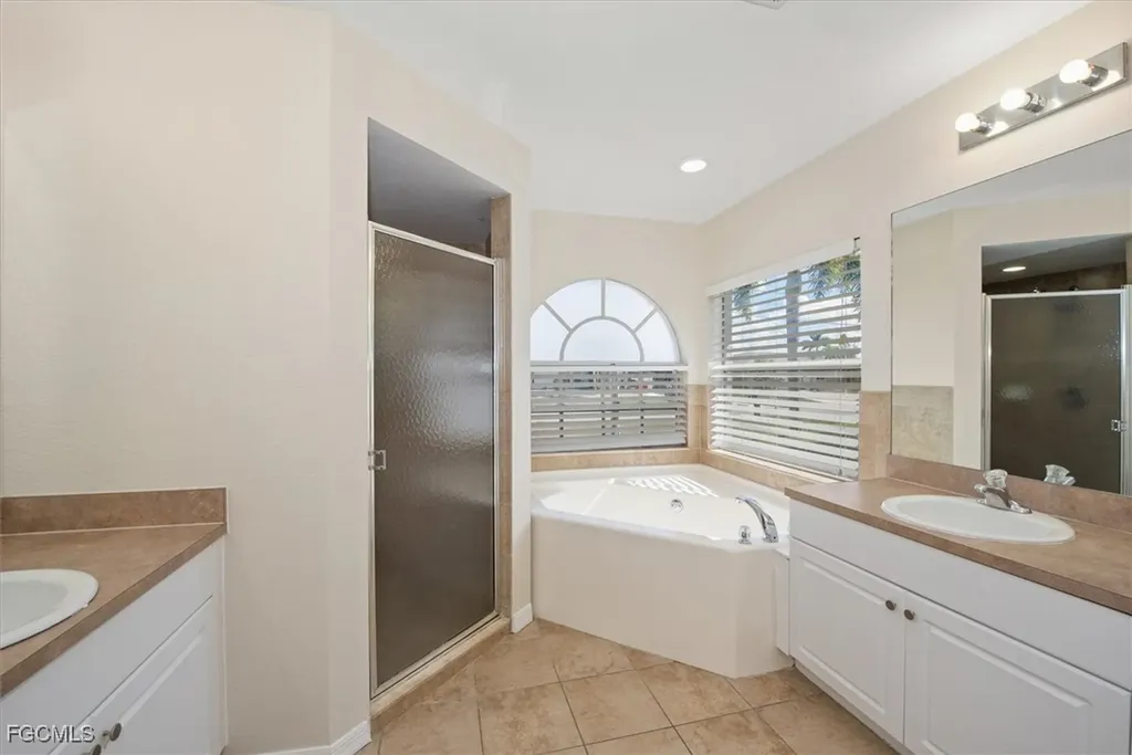 104 NE 13th Avenue Cape Coral FL 33909
