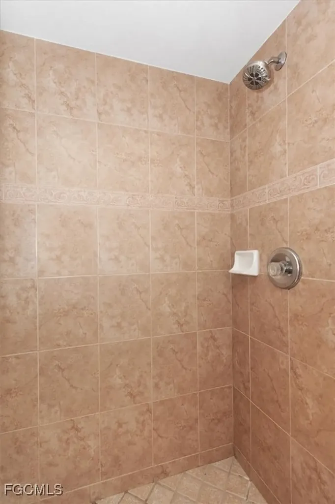 104 NE 13th Avenue Cape Coral FL 33909