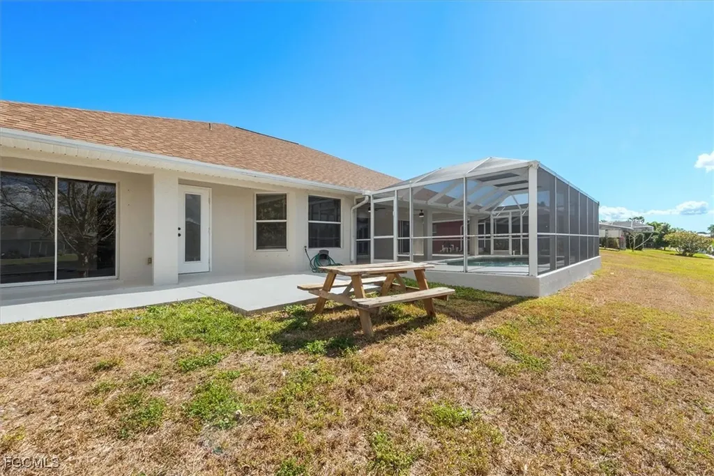 104 NE 13th Avenue Cape Coral FL 33909