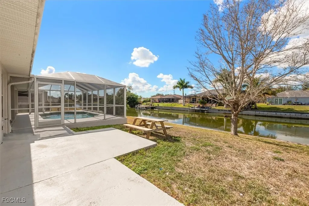 104 NE 13th Avenue Cape Coral FL 33909
