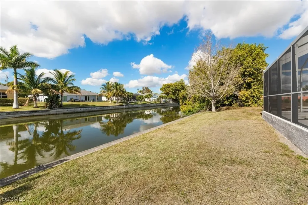 104 NE 13th Avenue Cape Coral FL 33909