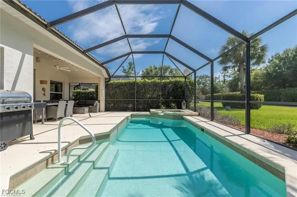 10074 Oakhurst Way Fort Myers FL 33913