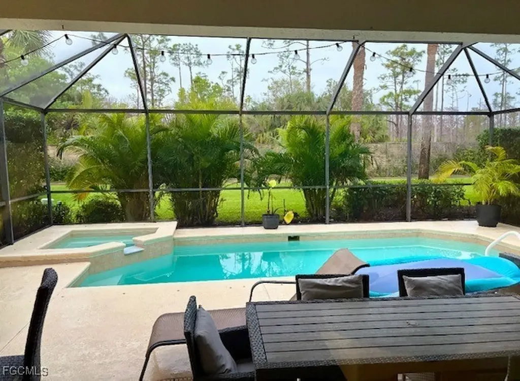 10074 Oakhurst Way Fort Myers FL 33913