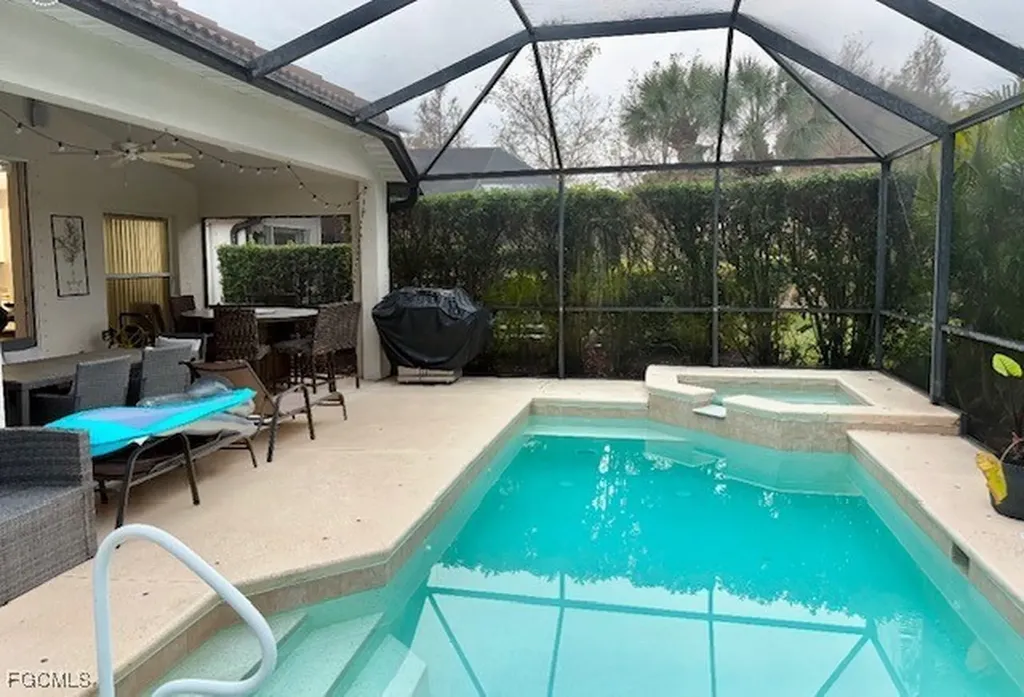 10074 Oakhurst Way Fort Myers FL 33913